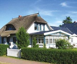 Ferienhaus Becker - Wohnung unten mit grosser Darssveranda Ostseebad Prerow Germany