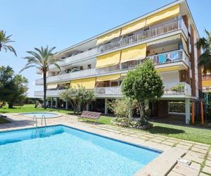 Beachfront Resort Apartment Castelldefels Spain