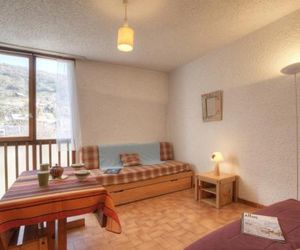 Apartment Eterlous Chantemerle France