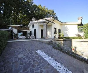 Villa Manziana Quadroni Italy