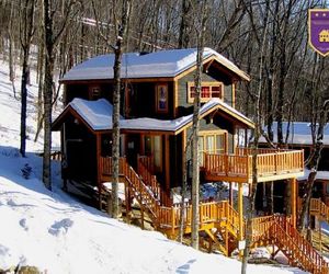 Chalets Alpins 13 Chemin Alpin Stoneham Canada