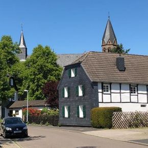 NearBy Hotel