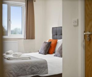 London Heathrow Living Serviced Apartments by Ferndale Stanwell United Kingdom