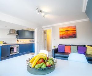 Brunswick - Two Bedroom, Two Bathrooms and Garden View Balcony Brighton and Hove United Kingdom