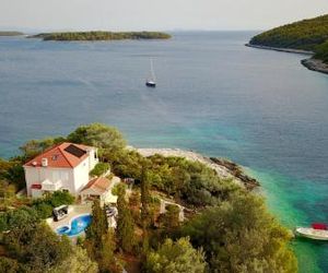 Waterfront villa with pool Vela Luka Croatia