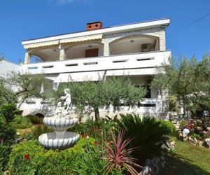 Apartment and Room Mila Malinska Croatia