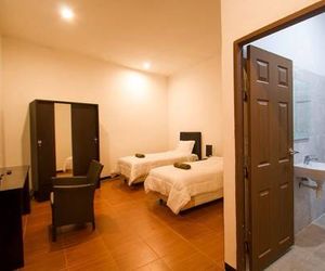 De Chocolate Hostel Labuan Bajo Indonesia