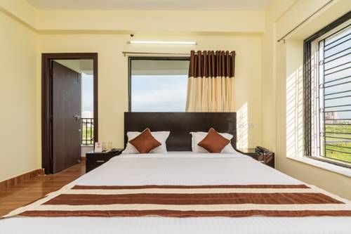 OYO 9923 Regal Inn
