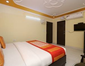 OYO 9809 Hotel Shree Residency Dehradun India