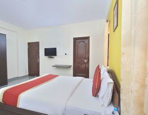 OYO 9748 Hotel Girgaon Palace Bandra West India