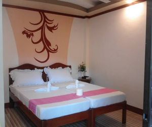 Vali-Joe Travel Lodge Lagen Island Philippines