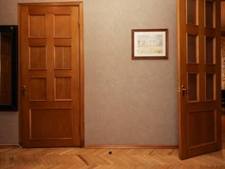 A spacious apartment near St. Isaac's