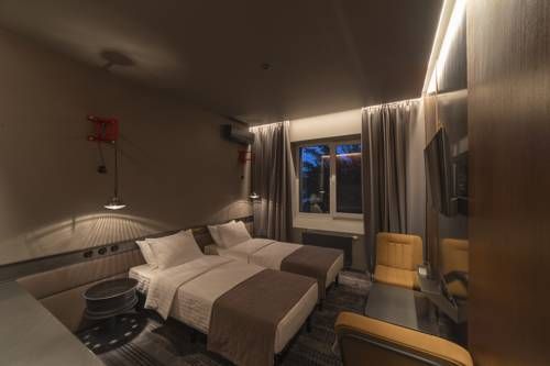 Hotel Photo 6