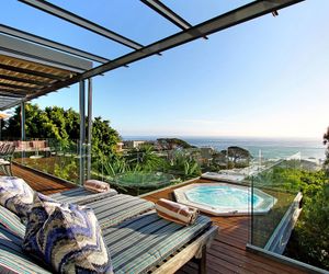 Villa with Sea View and Jacuzzi Camps Bay South Africa