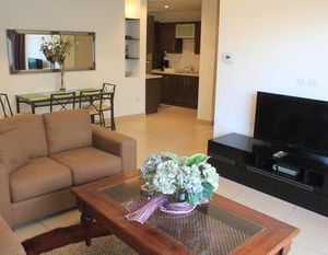 Modern Resort Like With Pool Amman Jordan