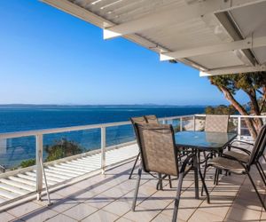 3-Bedroom House -Classic View, 2/49 Victoria Parade - FREE WIFI Nelson Bay Australia