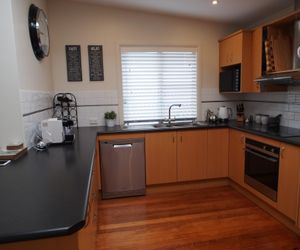 3-Bedroom House -Government Road, 117a Pollys View - FREE WIFI & PET FRIENDLY Nelson Bay Australia