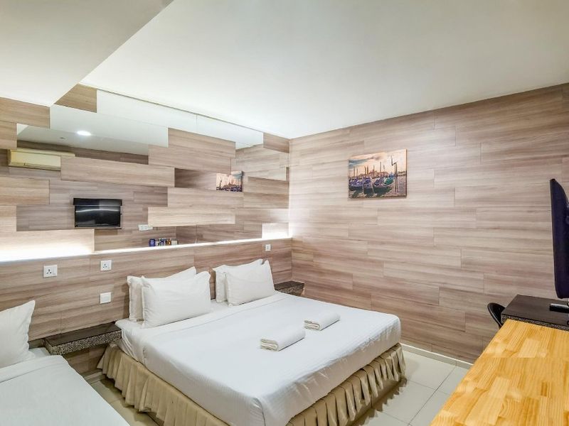 Hotel Photo 6