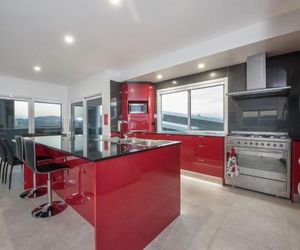 Stratton Summit 4- Modern, sophisticated style with lake and mountain views Jindabyne Australia