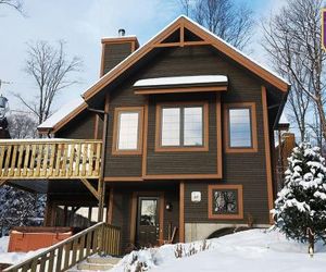 Chalets Alpins- 27 Chemin des Skieurs Stoneham Canada