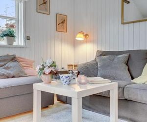 Three-Bedroom Holiday Home in Nexo Nekso Denmark