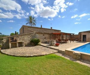 Beautiful child-friendly country house with private swimming pool and garden Vilafranca De Bonany Spain