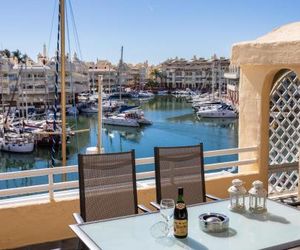 Magnifico apartamento con vistas en Puerto Marina Benalmadena Spain