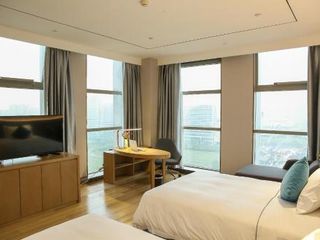 Фото отеля Ramada Encore Hangzhou Aoti