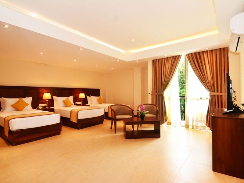 Hotel Photo 6
