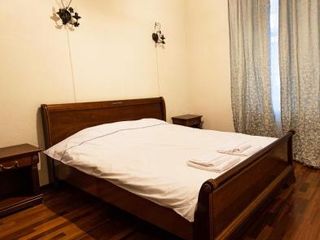 Невский, 22-24
