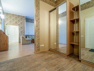 Big apartment Pushkinskaya 14 balcony