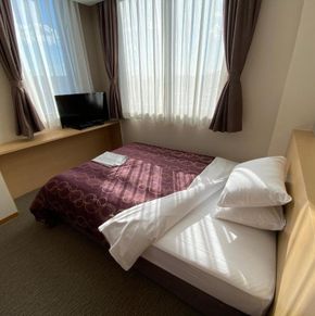NearBy Hotel