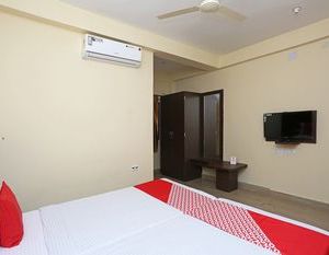 OYO 11343 Hotel Sai International Chandaka India