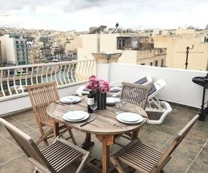 SeaSpray Penthouse Paceville Republic of Malta