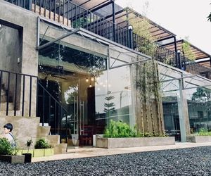 Containers by Eco Hotel Tagaytay Philippines