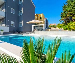 Summer Breeze Apartments Novaglia Croatia