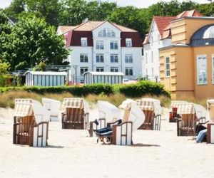 Villa Regina Maris Fewo Lachmöwe 70 m zum Strand Seebad Bansin Germany