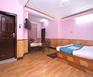 OYO 10302 Home Studio Bhatakuffer Shimla India