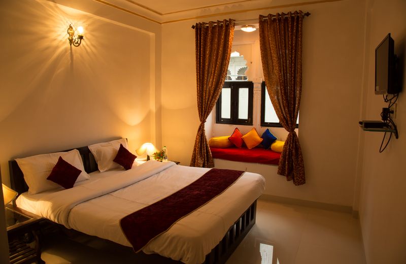 Hotel Nahargarh Palace