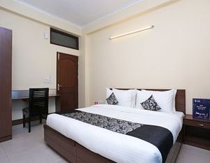 OYO Flagship 061 Opulent Mall Ghaziabad India