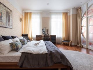 Apartment at Mokhovaya 39
