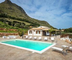 Fabulous Holiday Home in Castellammare del Golfo near Beach Castellammare del Golfo Italy