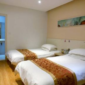 NearBy Hotel