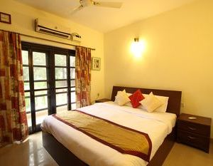 OYO 9868 Home Poolside 1 BHK Candolim Candolim India