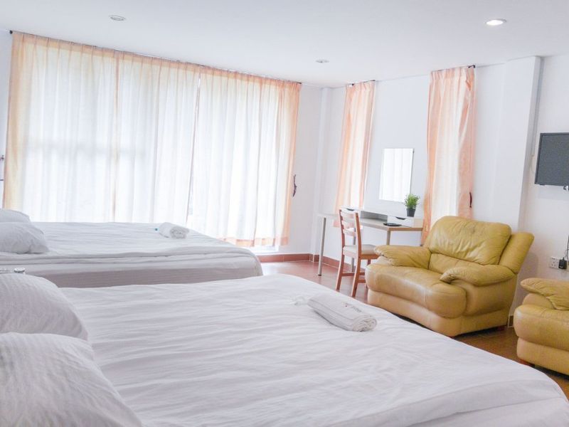 Hotel Photo 9