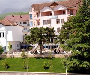 Hotel Vllaznimi Bajram Albania