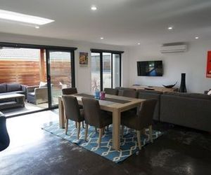 Bens Place - modern & convenient Mansfield Australia