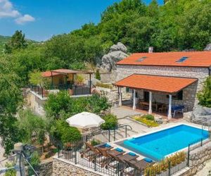 Two-Bedroom Holiday Home in Orah Vergoraz Croatia