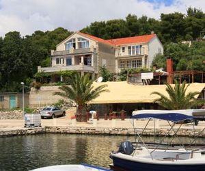 Apartments by the sea Lumbarda (Korcula) - 576 Lumbarda Croatia