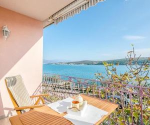 One-Bedroom Apartment in Cizici Cisichie Croatia